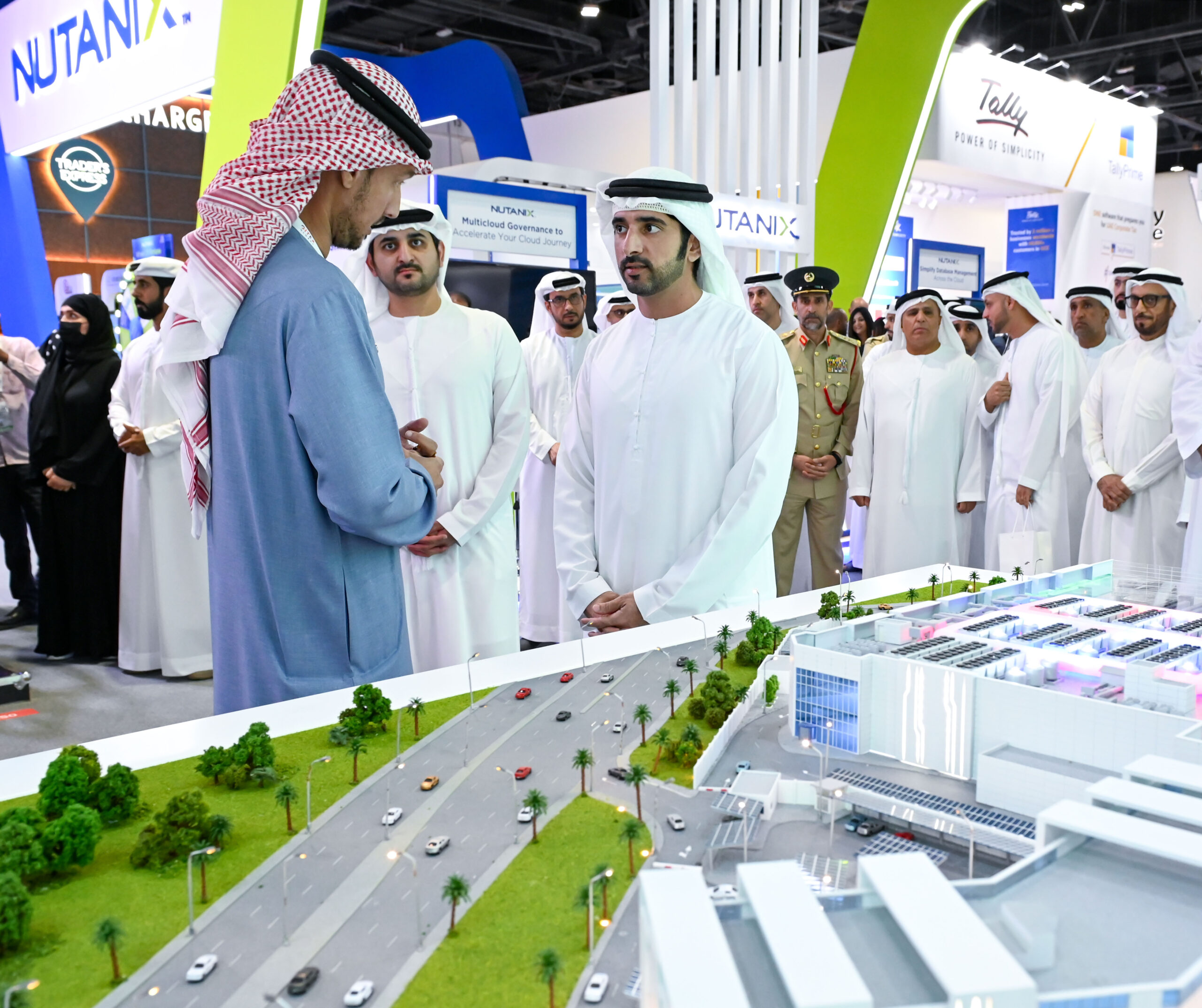 Hamdan Bin Mohammed Toured GITEX GLOBAL 2022 On Its Concluding Day ...